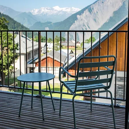 New Triplex 4 Bedroom Near Slopes Balcony & View Appartement